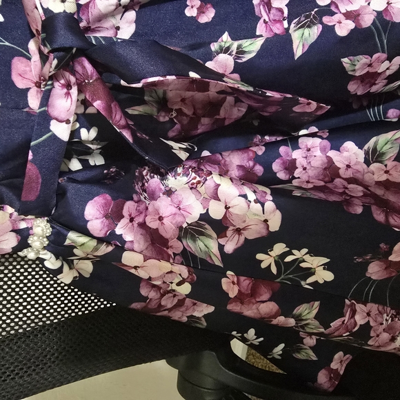 Couture Princess Floral Dress with Satin Lining - Picture 8 of 8